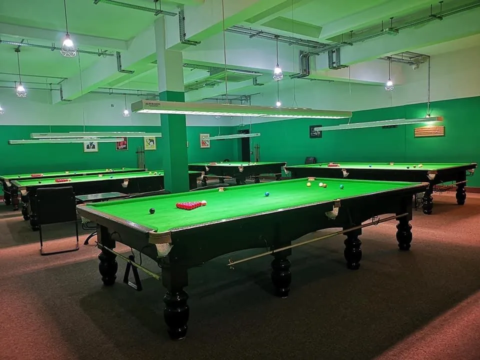 Fore Street Snooker Edmonton, pool in Edmonton
